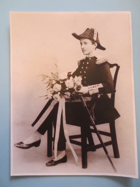 MEL.137_12-2010 image MEL.137_12-2010