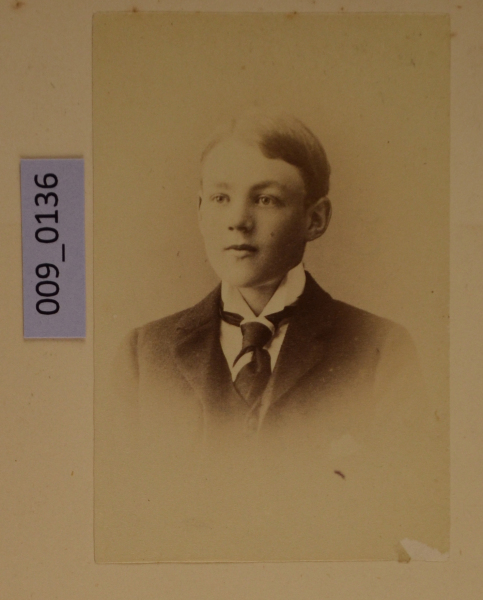 PA-A.9_136-2012 image PA-A.9_136-2012