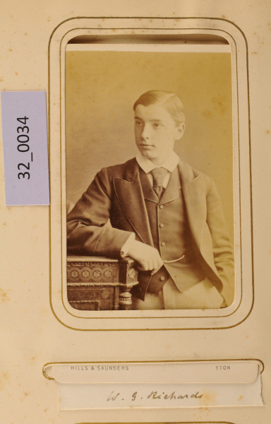 PA-A.32_34-2012 image PA-A.32_34-2012