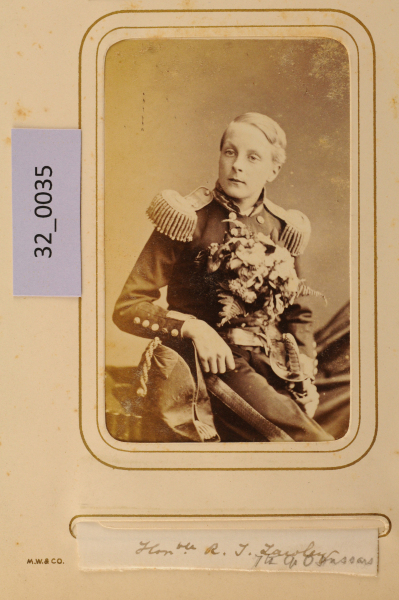 PA-A.32_35-2012 image PA-A.32_35-2012