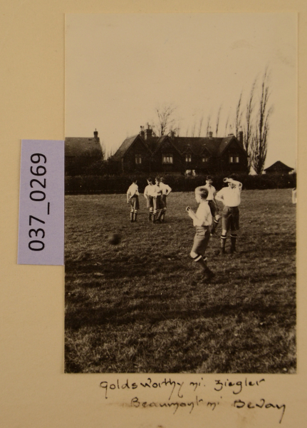 PA-A.37_269-2012 image PA-A.37_269-2012