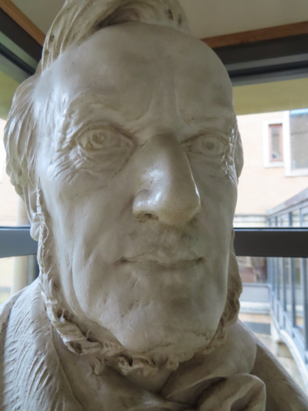 FDA-A.335-2013-B image FDA-A.335-2013-B