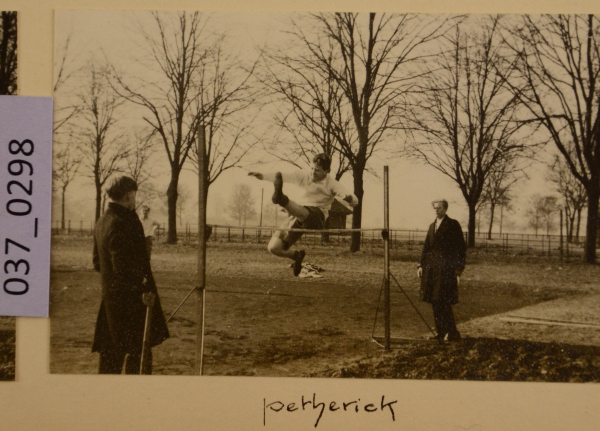 PA-A.37_298-2012 image PA-A.37_298-2012