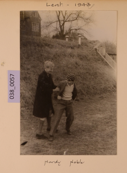 PA-A.38_57-2012 image PA-A.38_57-2012