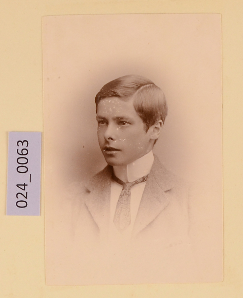 PA-A.24_63-2013 image PA-A.24_63-2013