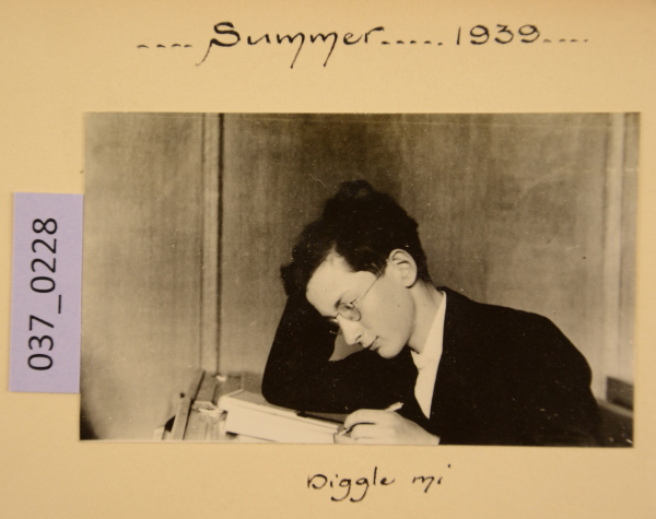 PA-A.37_228-2012 image PA-A.37_228-2012